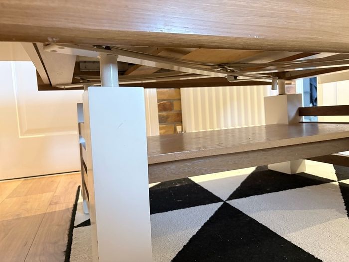 Extendable Coffee Table