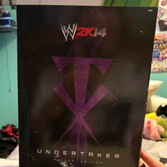 wwe 2k14 Phenom Edition complete with Undertaker autograph