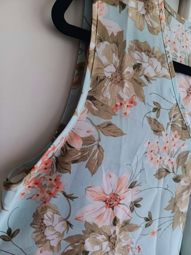 Sleeveless Floral Print Top