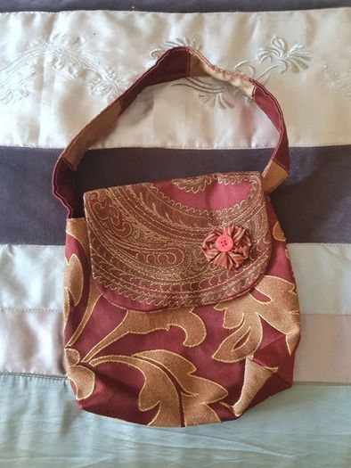 Small handbags