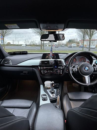 BMW 330e M Sport 2016