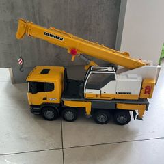 BRUDER scania crane