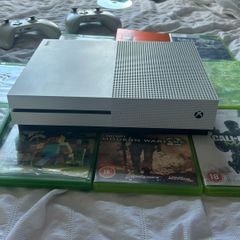 Xbox One S 365GB
