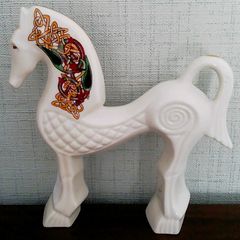 Vintage CRE Celtic Design Porcelain Horse 65 euro