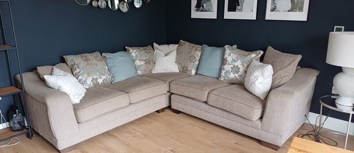 large L shaped corner couch and storage box