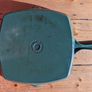 Le creuset grill pan Image 2