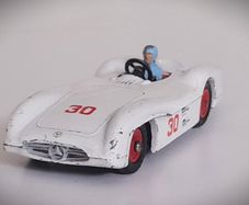 Diecast Vintage Dinky Toys Mercedes-Benz Racing Car - Fair to Good Original Condition/No Box