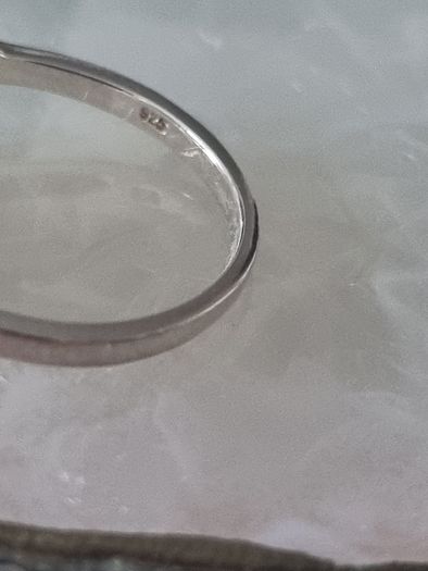 4 stunning rings,all silver,stones