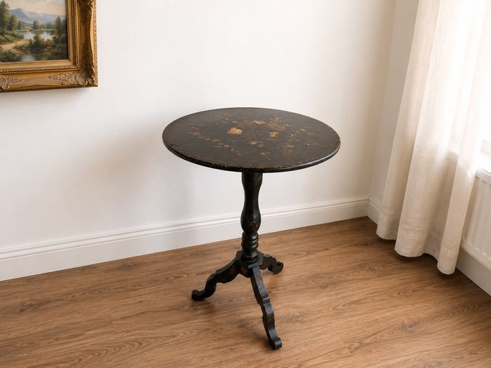 19th Century French Victorian Mother-of-Pearl Centre Table