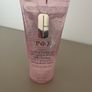 Clinique 2 in 1 cleansing gel with head band Image 2