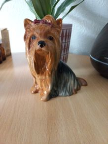 Vintage SylvaC Yorkshire Terrier Figurine, Model 5027, Made in England