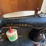 singer sewing machine Image 3