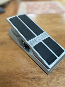 Boss FV 500L Volume Pedal