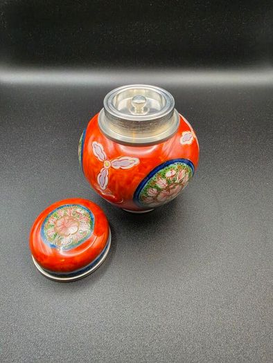Japanese Gen-emon Arita Porcelain Tea Caddy Original Box