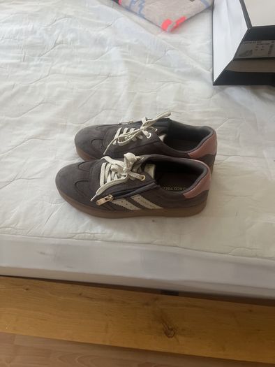 ladies shoes