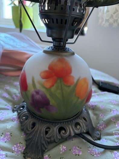 Vintage Hand-Painted Double Light Tulip Table Lamp