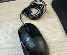 Logitech G402 Gaming Mouse USB