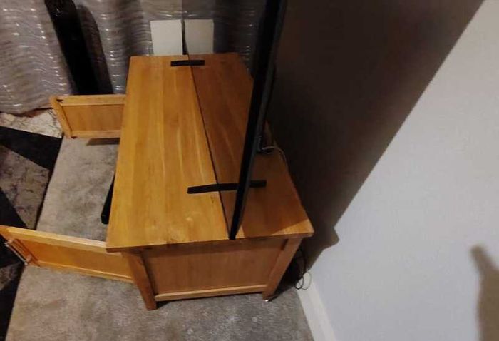 Oak TV unit