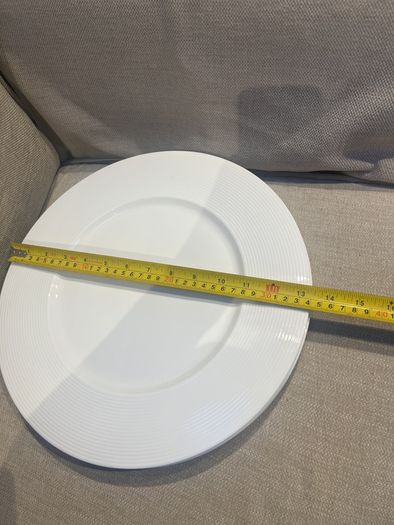 Vera Wang Wedgewood Antibes large Plates 34cm x 3