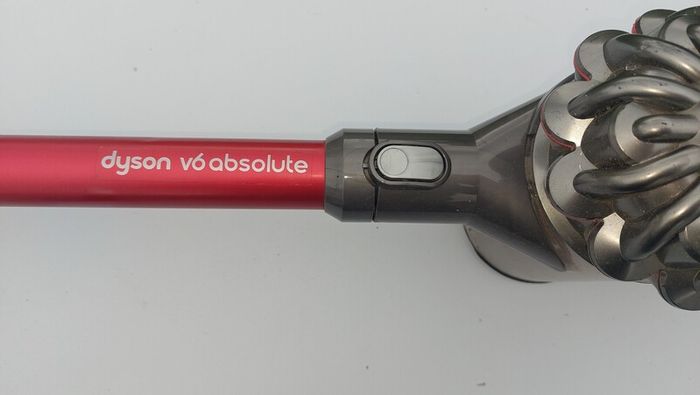 Dyson V6