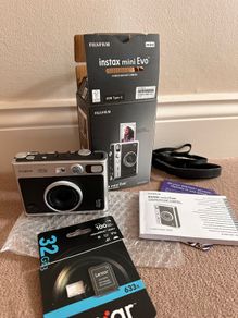 Fujifilm Instax Mini Evo - used once