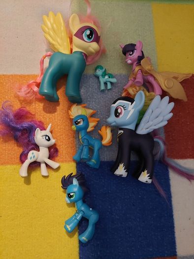My little pony toys / figures