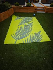 Reversible waterproof garden mat