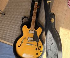 Gibson 335