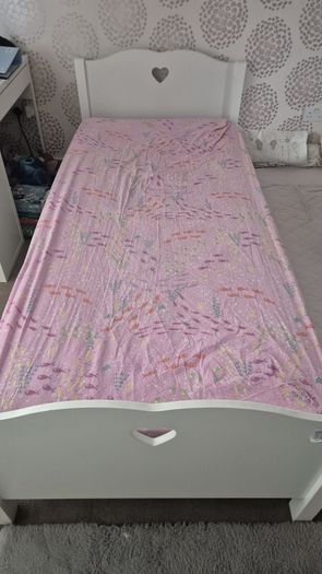 childs single bed