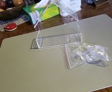 Bird feeder for windows