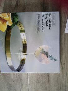 Round Metal Tray with mirrored baae