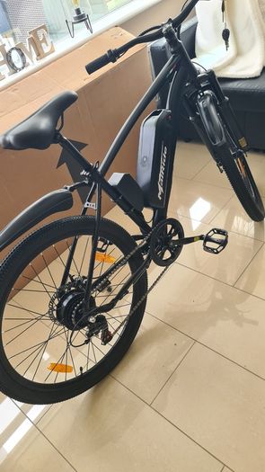 BRAND NEW! City E-BIKE with Nice Extras. 0Kms Electric
