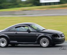 Audi TT Mk1 breaking