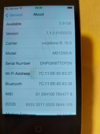 Apple Iphone 4, Black, 8GB, in excellent condition, Vodafone network
