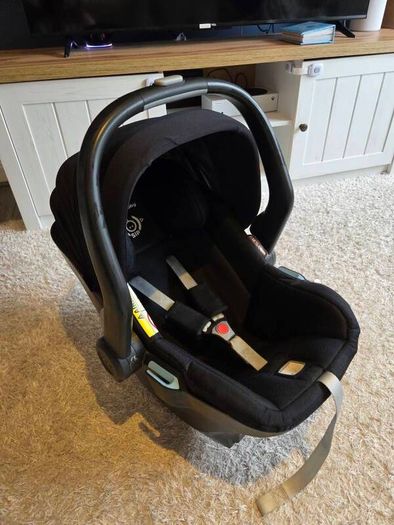 UPPAbaby Mesa Car Seat + Isofix Base