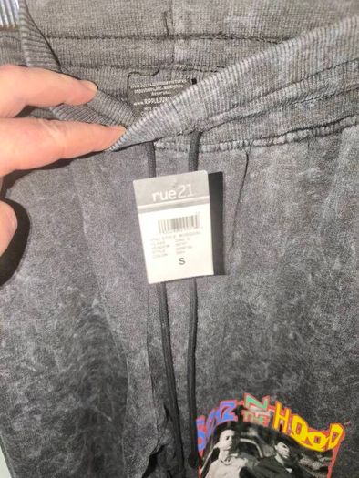 Boys in the hood joggers size small