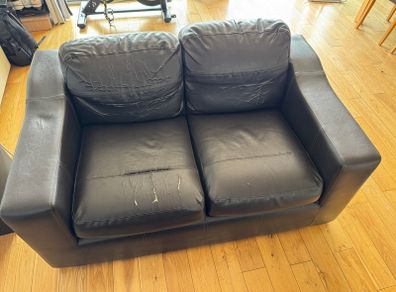 Used 2 & 3 Seater Sofas