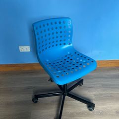 Desk chair for child.
