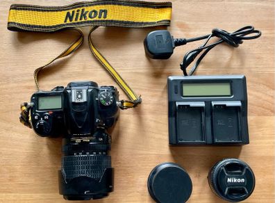 Nikon D7000 + Lens (2)