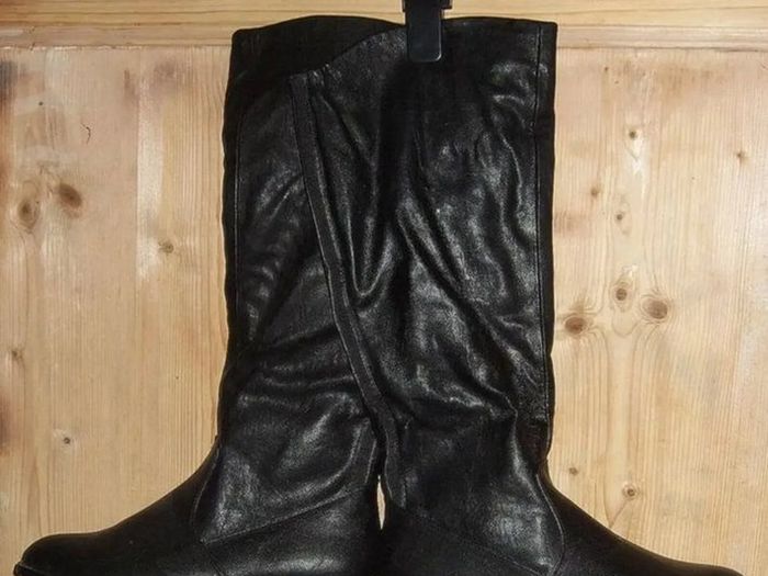 BNIB Harrods Knee High Boots