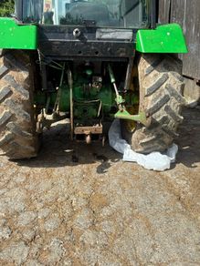 John Deere 2850