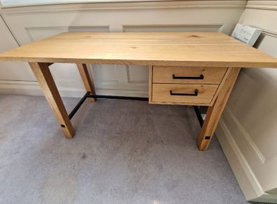 Solid office desk