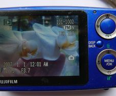 Fujifilm FinePix Z10fd 7.2 MP Digital Camera Blue - Working