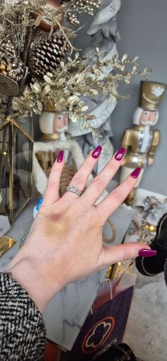 Engagement ring and wedding band