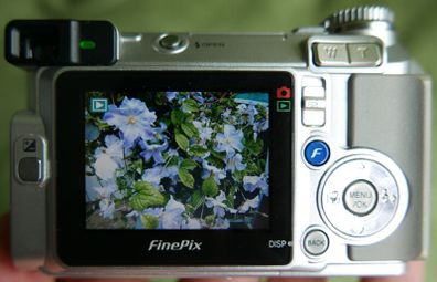 Fujifilm Finepix E Series E510 5.2MP Digital Camera, memory card and case