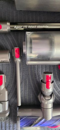 Dyson V15 detect Absolute
