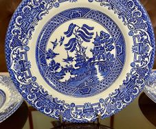 Vintage English Ironstone Tableware Staffordshire Blue Willow Dinner Plate