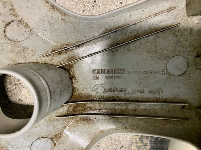 Opel Vivaro A Hubcap