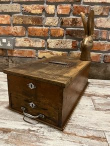 vintage cash register