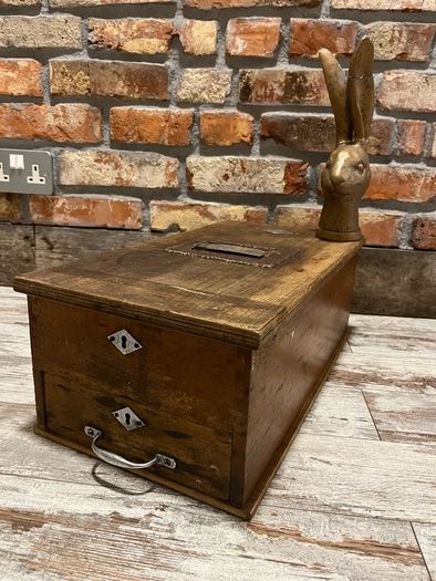 vintage cash register